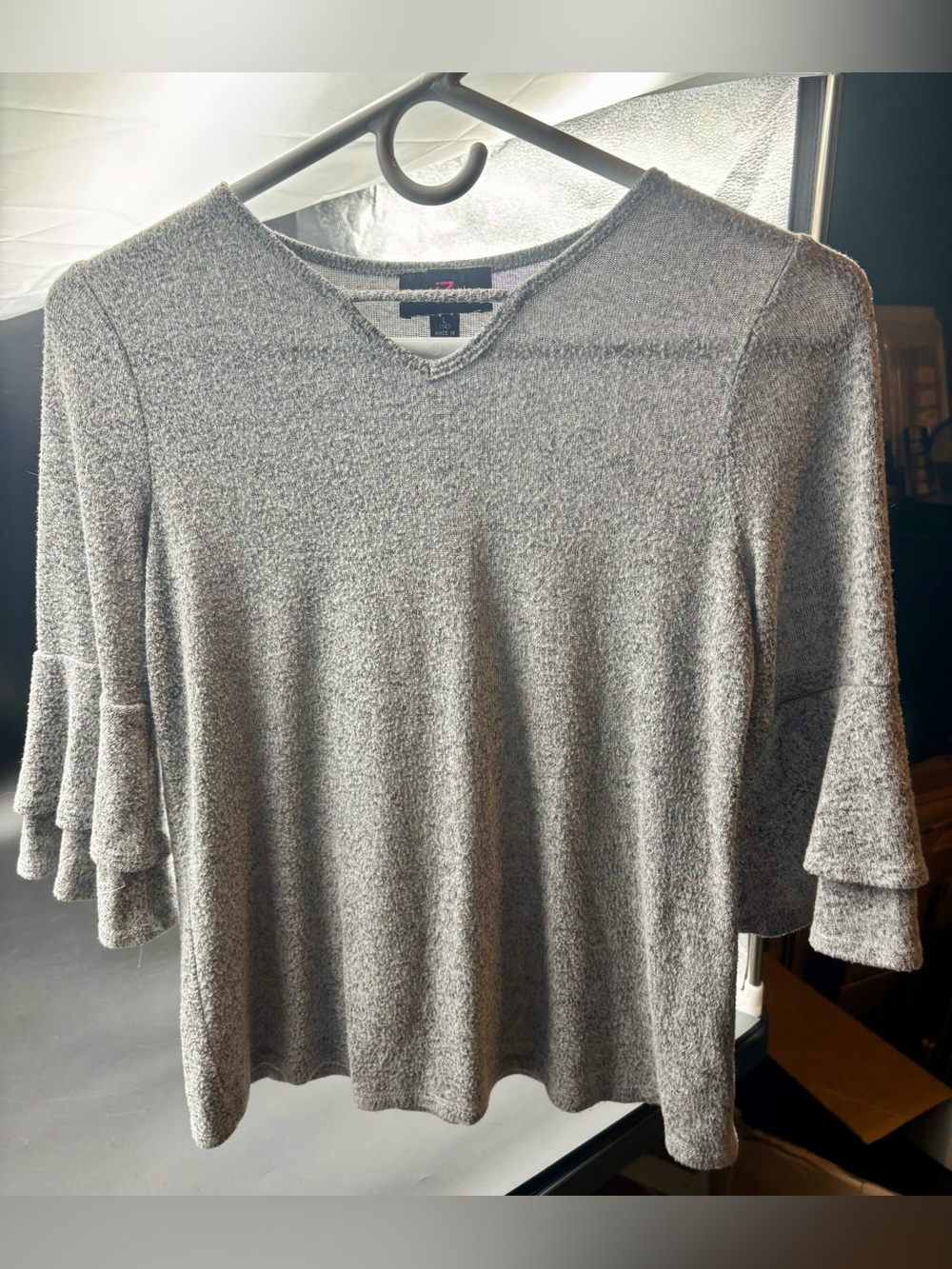 iZ girl Gray Tiered Ruffle Sleeve Knit Pullover Top Girls Size 14 Large